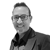 Dr. Kuldeep Saxena